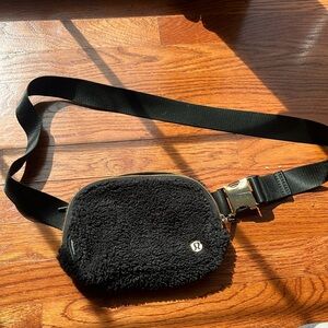 lululemon athletica | Bags | Lululemon Athletica Black Sherpa Fleece Belt Bag | Poshmark lululemon athletica | Bags | Lululemon Athletica Black Sherpa Fleece Belt Bag | Poshmark